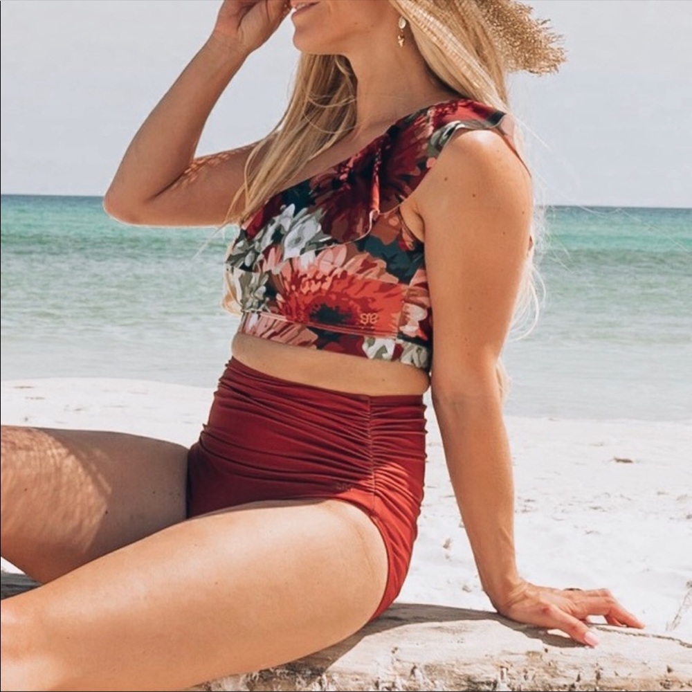 Albion Fit High Waisted Bottoms xs